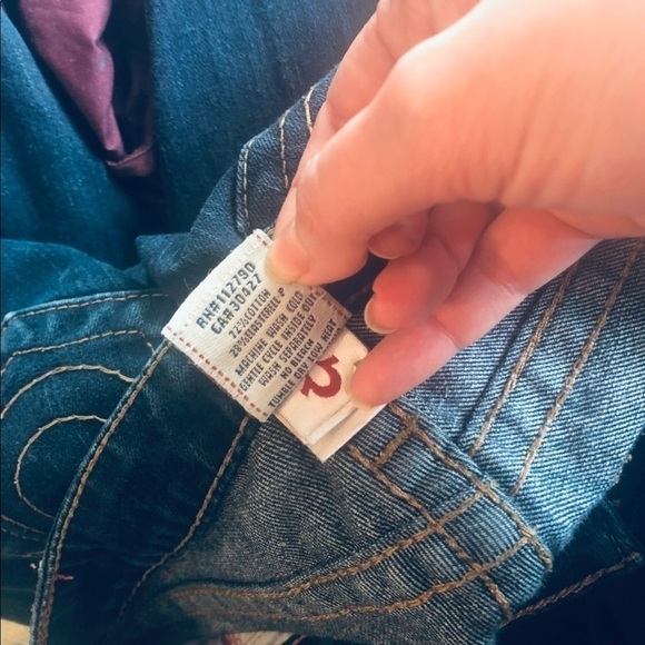 True Religion Boot Cut Leg Dark Wash Jeans Size 26 - Picture 7 of 16